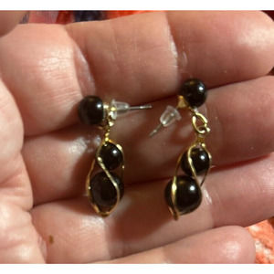 Black Pearl Prisoned Earrings